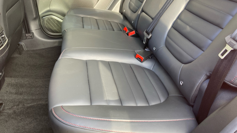 MG HS 1.5 T-GDI Trophy 5dr Petrol Hatchback